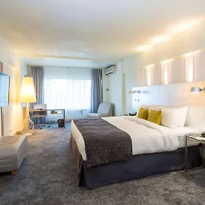 https://radisson-hotel-trinidad.comcaribbean.com